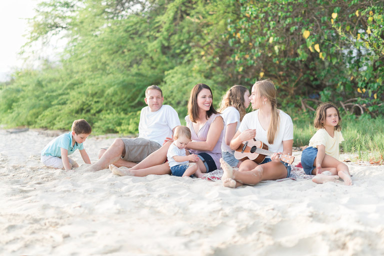 Best Oahu Family Photographer | Honolulu Family Portrait | Family of seven sitting on the beach