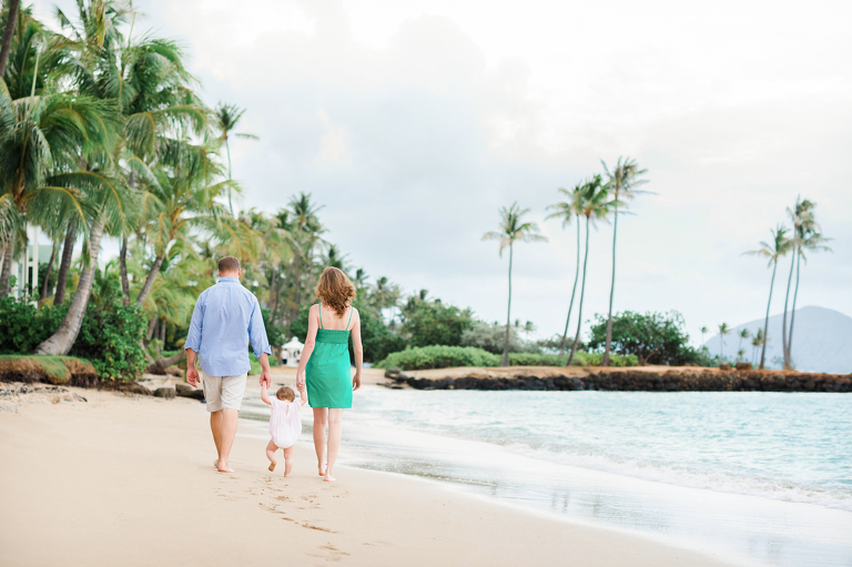 Oahu Family Photographer | family walking on Oahu beach